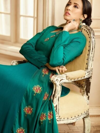 Comfortable Rayon Cotton Gown Style Kurti in Rich Dark Green Color - Image 2